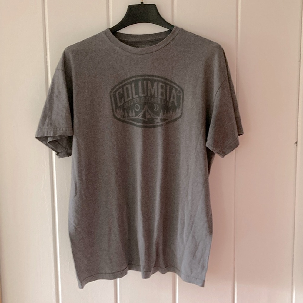 Columbia size L grey tee-shirt